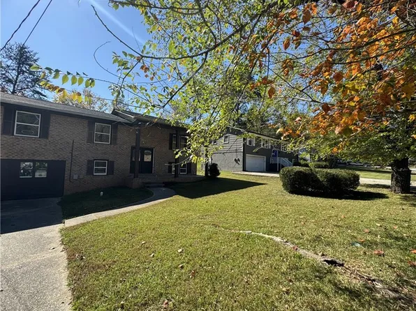 3915 Emerald North Dr, Decatur, GA 30035