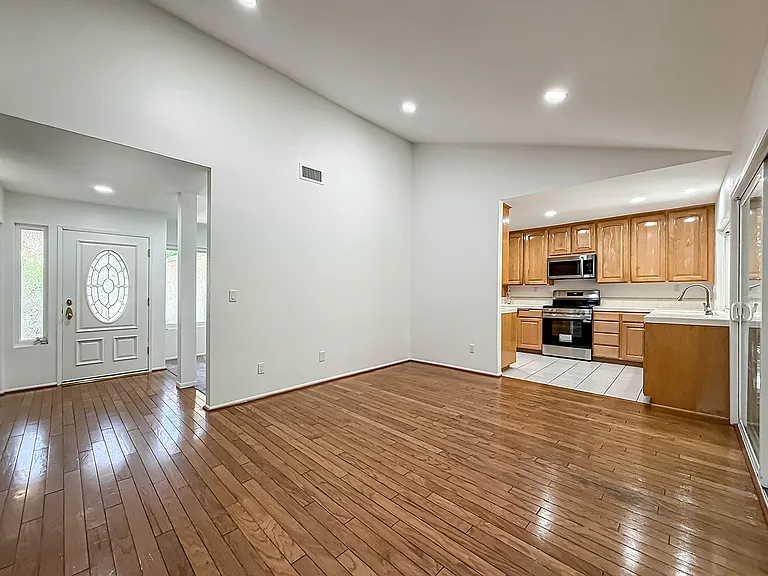 3761 Patrick Henry Pl — Photo 8