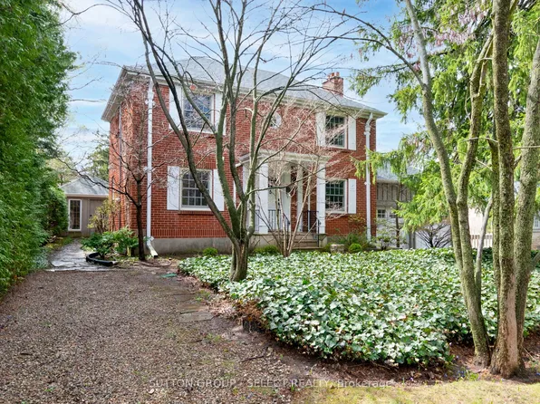 149 Iroquois Ave, London, ON N6C 2K9