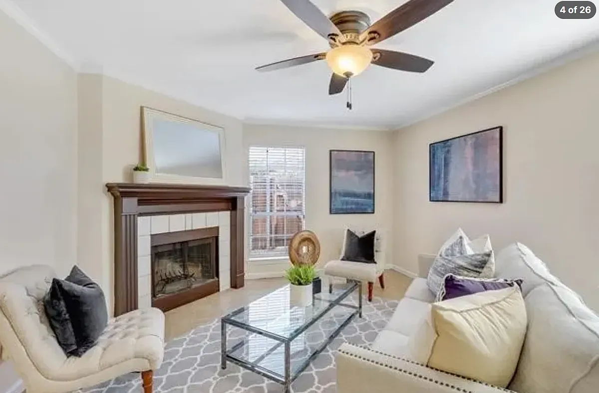 2 bed, 2.5 bath, 1014 sqft, $2,100 — Photo 2