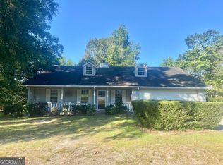 112 Camelot Dr, Dublin, GA 31021