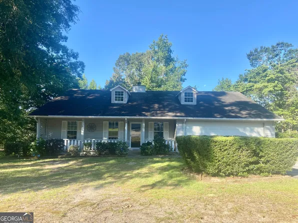 112 Camelot Dr, Dublin, GA 31021