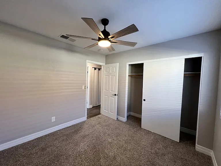 2526 Wolverton Ave — Photo 12