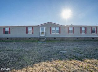 101 Country Springs Rd, New Bern, NC 28562