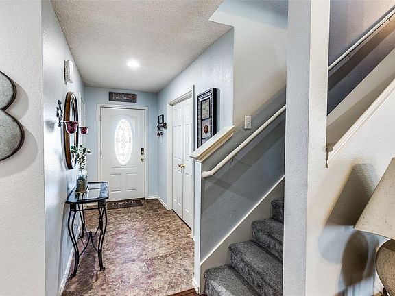 4th image of 1501 Queen Annes Dr