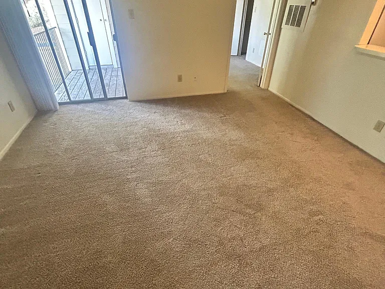 1901 Holleman Dr W #416 — Photo 3