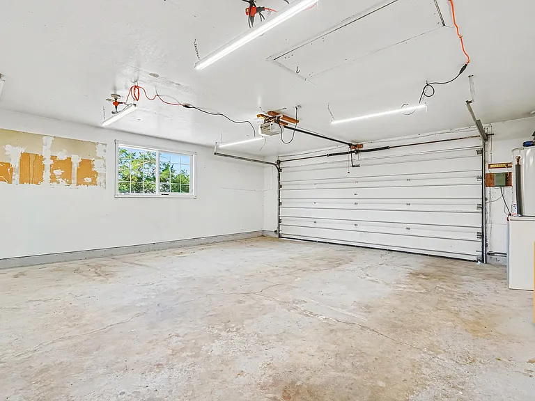 11875 W Hidden Valley Rim Rd — Photo 33