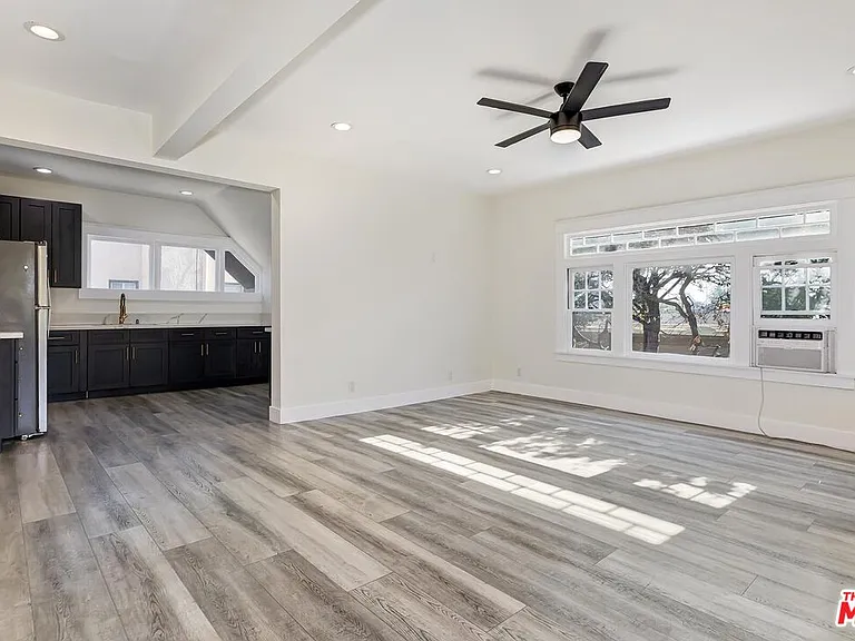 1054 Maine Ave #1054 — Photo 7