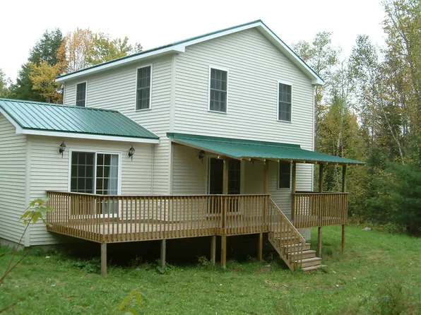 8 Martins Lane, Glenburn, ME 04401