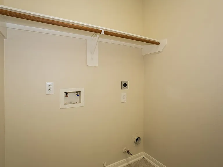 1407 Hollow Branch Ln — Photo 14