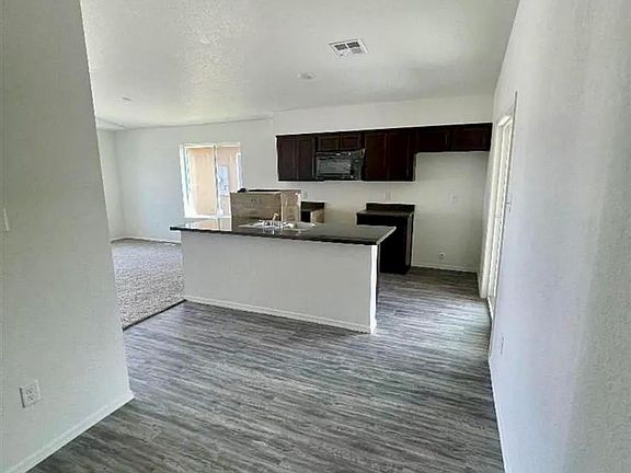 3rd image of 4678 S Cedar Ave