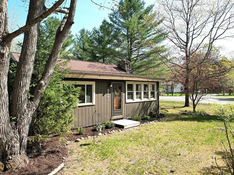 5283 Mallard Trl, Gaylord, MI 49735 Zillow
