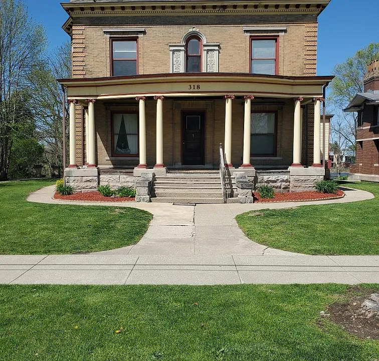 318 Lincolnway E #23