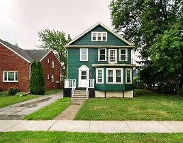 1st image of 158 Avery Ave Floor 2