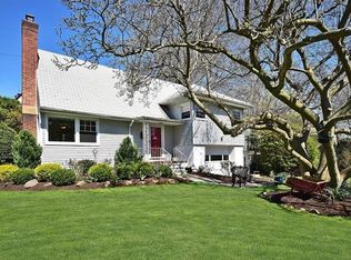 25 Stratford Rd, Scarsdale, NY 10583