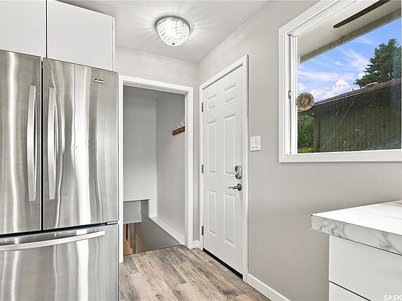 4th image of 338 Brock CRESCENT