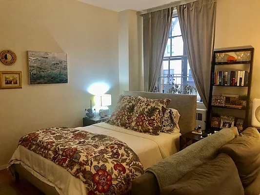 Rented by Buchbinder & Warren | media 17