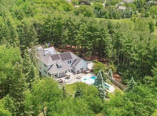 7444 Quail Ridge Dr, Dexter, MI 48130