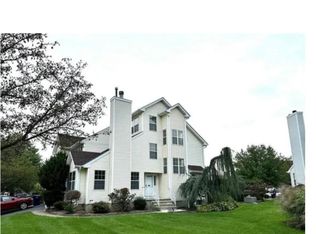 124 Salem Rd, North Brunswick, NJ 08902