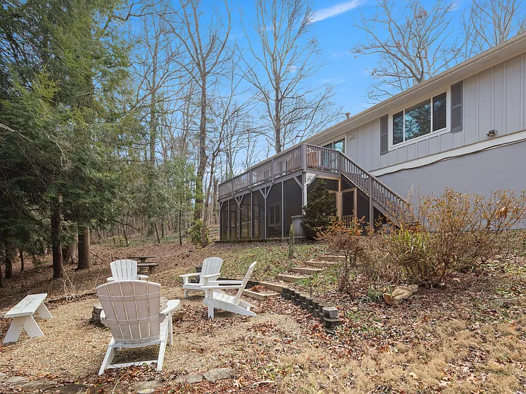 34 Turnberry Dr #B — Photo 18