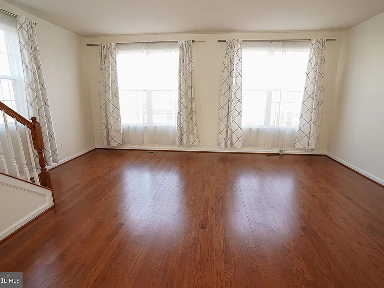 7810 Quidditch Ln — Photo 10
