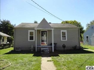 421 W 9th St, Seymour, IN 47274