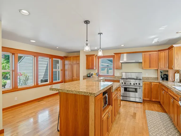 SW West Haven Dr — Photo 3