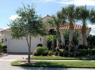 402 NW Springview Loop, Port Saint Lucie, FL 34986