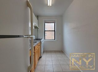 61-40 Saunders St #26D, Rego Park, NY 11374