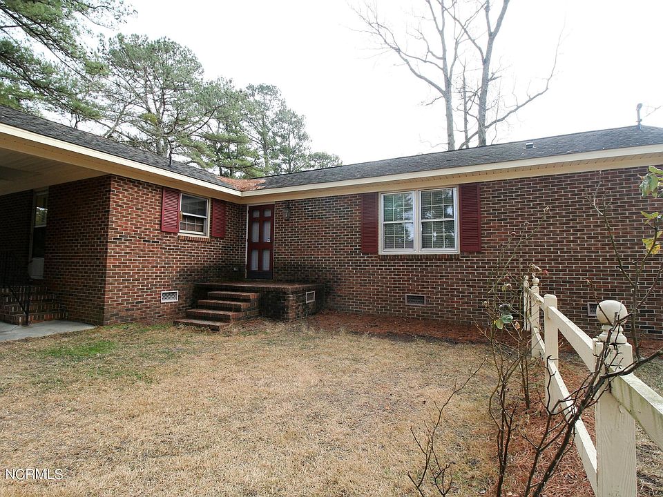 105 Laurel Avenue, Robersonville, NC 27871 Zillow