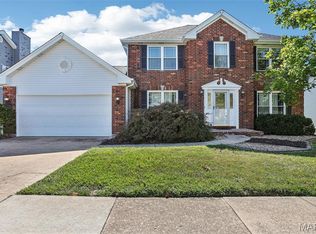 2940 Woodbridge Estates Dr, Saint Louis, MO