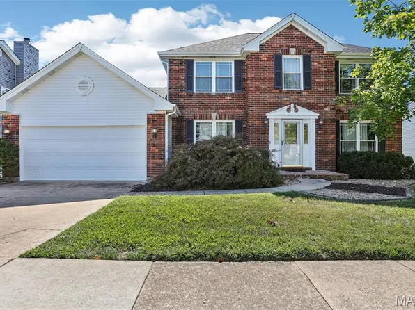 2940 Woodbridge Estates Dr, Saint Louis, MO 63129