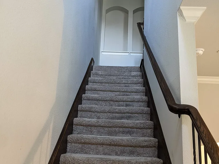 2571 Sarah Ln — Photo 7