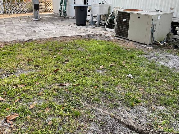 4th image of 2880 Canyon Dr