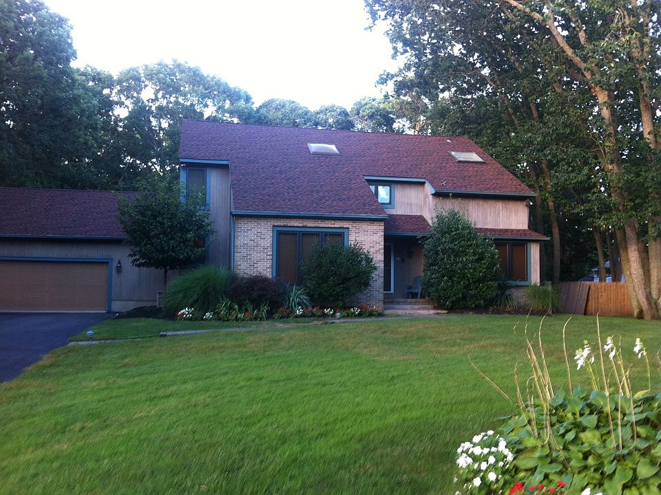 1st image of 7 Braden Dr