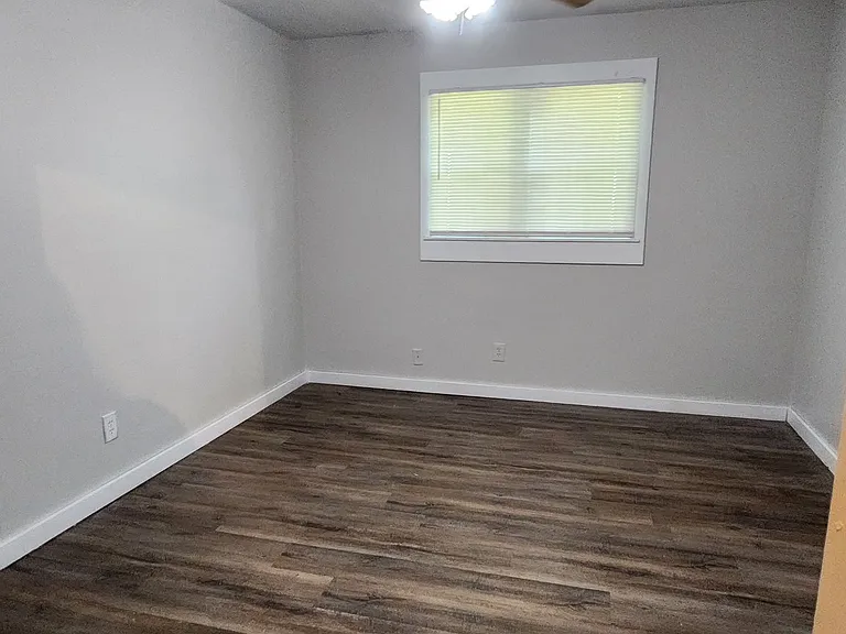 1124 Wright St — Photo 14