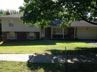 9200 Beverly St, Overland Park, KS 66207