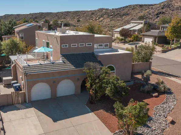 7413 Target Ln NW, Albuquerque, NM 87120