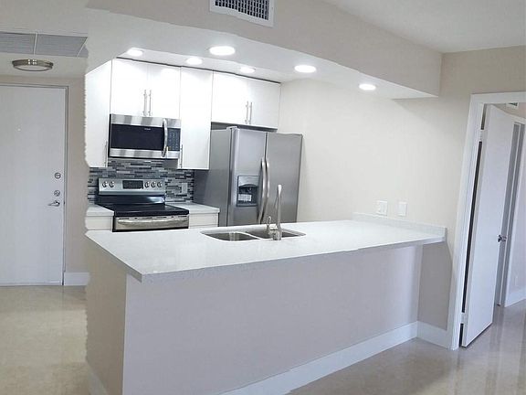 2nd image of 8100 Geneva Ct APT 542