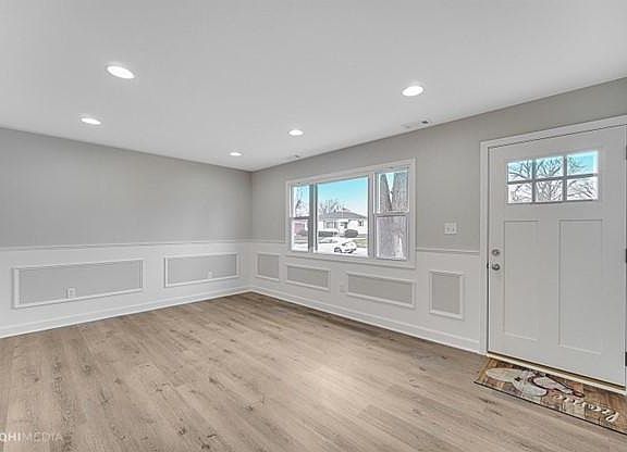 3rd image of 7337 Carolina Ave