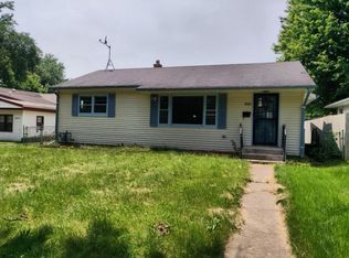 3024 Latham St, Rockford, IL 61103
