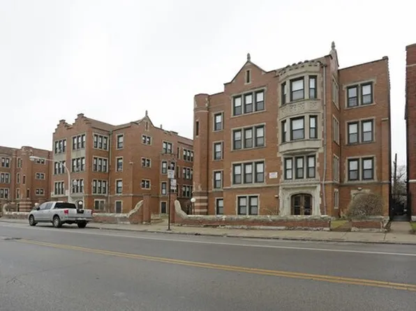 6838 S Jeffery Blvd, Chicago, IL 60649