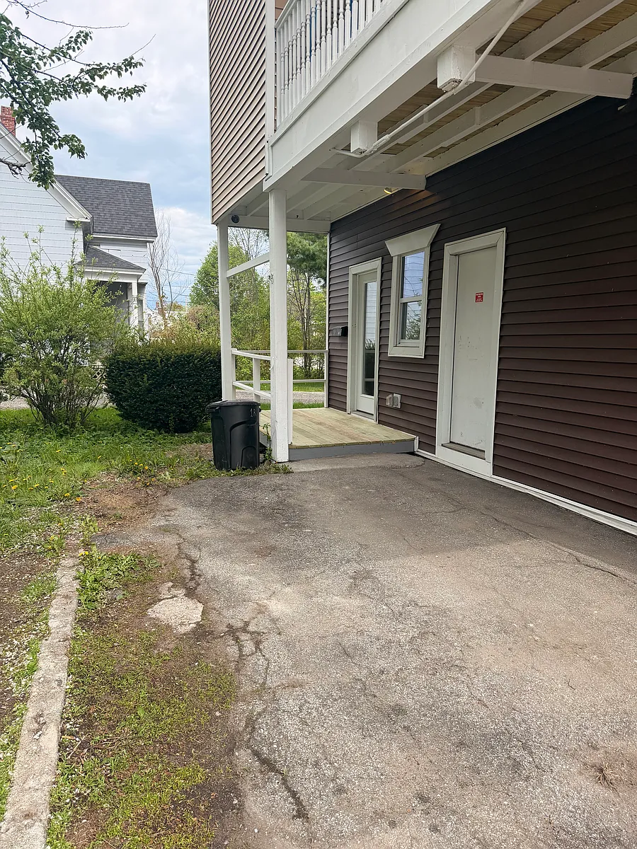 Building Photo - 213 Webster St #1R