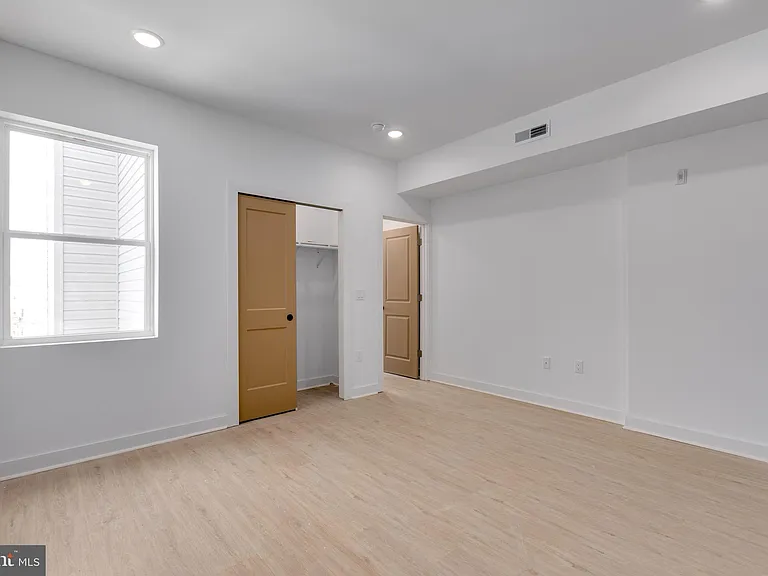 4153 Mantua Ave #3 — Photo 3