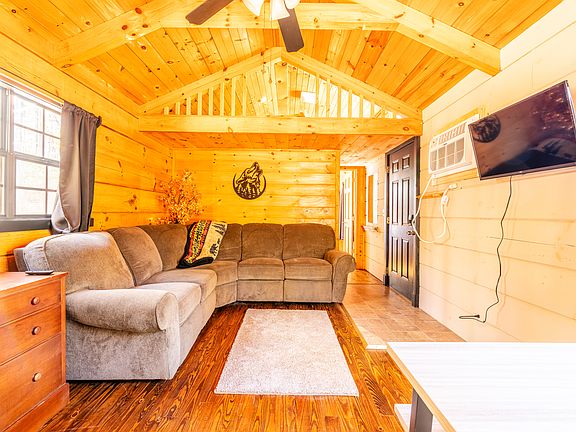 4th image of 28 Cabin Row