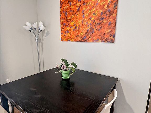 4th image of 1085 103rd Ave NE APT 116