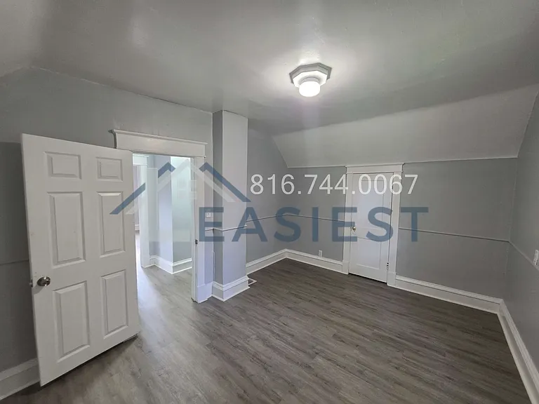 4453 Francis St — Photo 14