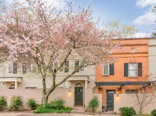 1554 Garden Ct, Charlottesville, VA 22901