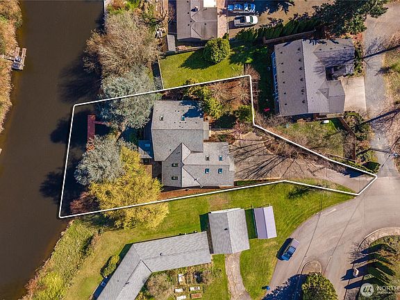 4th image of 11028 E Riverside Drive