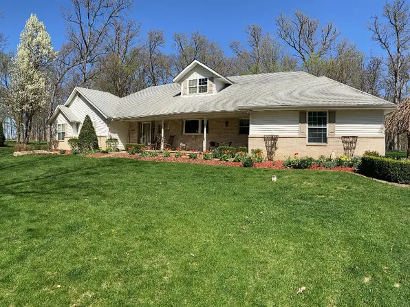 17973 Warrick Rd, Hebron, IN 46341